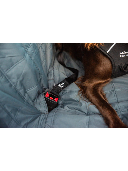 Mata ochronna dla psa do samochodu Mountain Paws